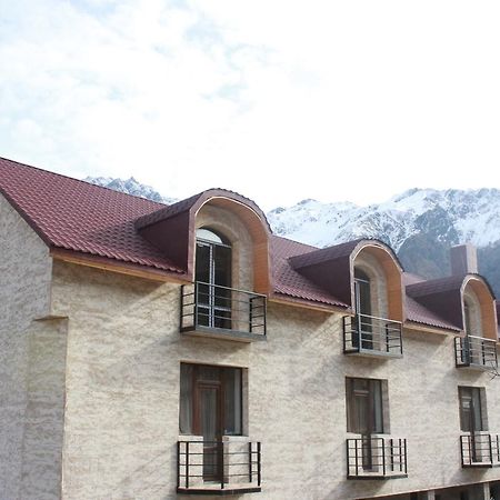 Hotel Gergeti Kazbegi Exterior foto